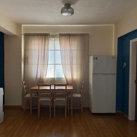 Lovely , Cozy , Modern Seaside Apartment Larnaca Luaran gambar