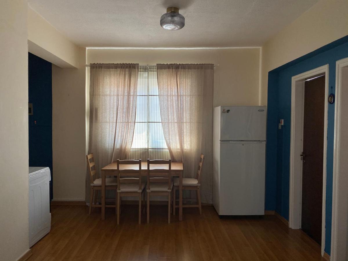 Lovely , Cozy , Modern Seaside Apartment Larnaca Luaran gambar