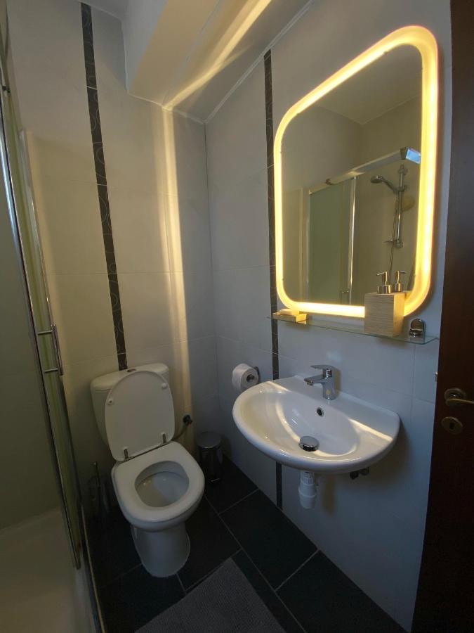 Lovely , Cozy , Modern Seaside Apartment Larnaca Luaran gambar